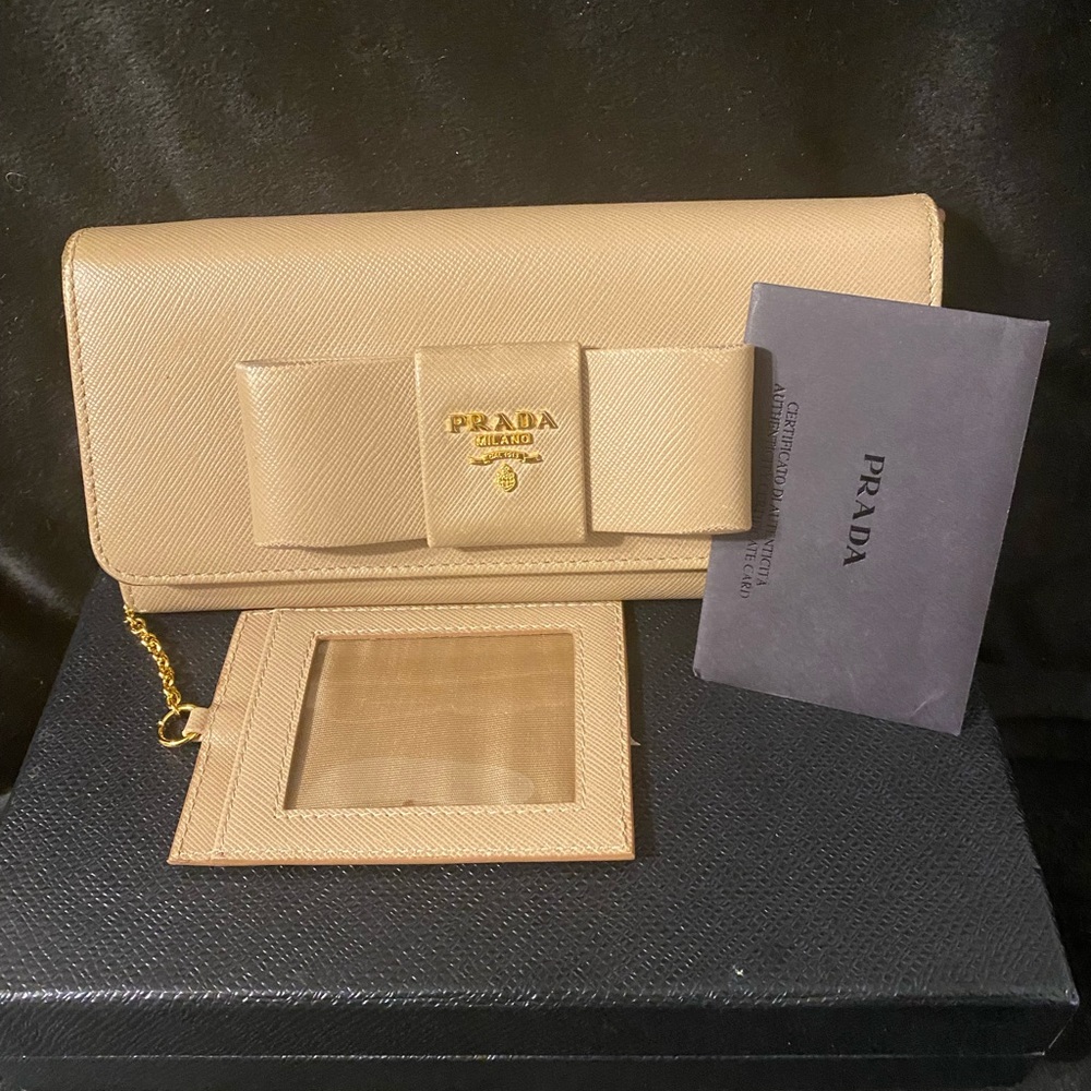 PRADA Saffiano Fiocco Wallet w/box COA